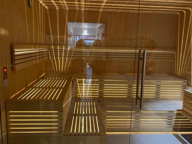 Olymp 114 I 120 Z Basenem, Sauna I Jacuzzi W Cenie Kolobrzeg Bagian luar foto